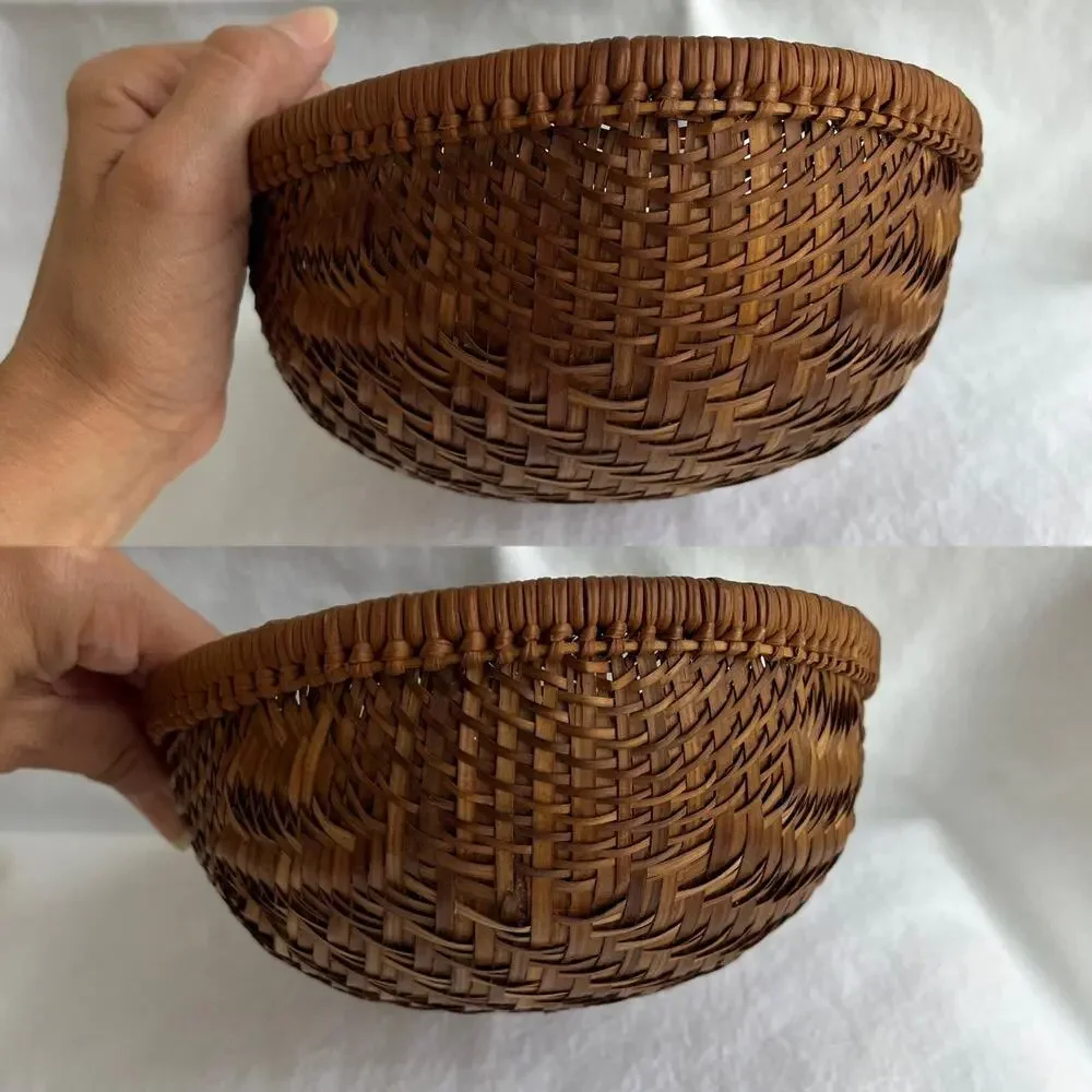 Vintage oval wicker rattan woven basket, home decor, fruit basket, decorative.